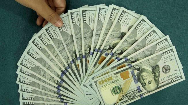Nilai Tukar Rupiah Masih Akan Tergerus Dolar AS Imbas Kasus Corona Baru Nilai Tukar Rupiah Masih Akan Tergerus Dolar AS Imbas Kasus Corona Baru